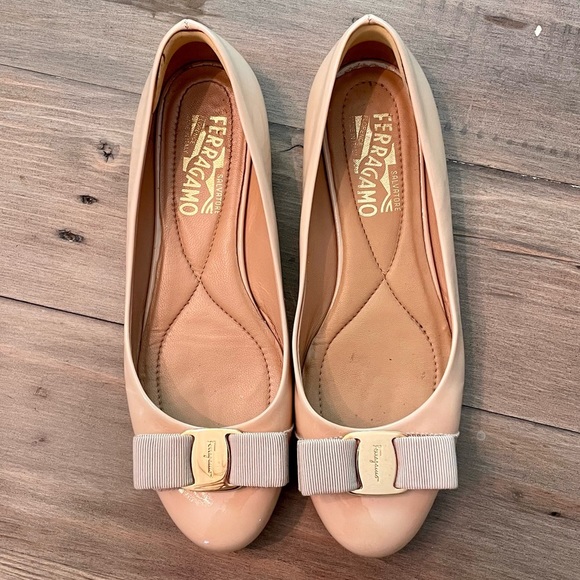 Salvatore Ferragamo Varina flats - Picture 5 of 13